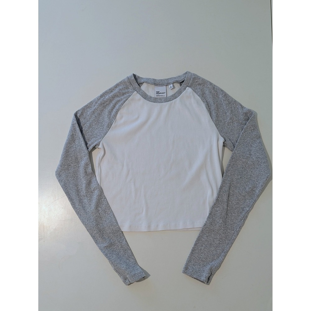 Aritzia TNA HomeStretch Raglan Long Sleeve Cropped Top White Grey M